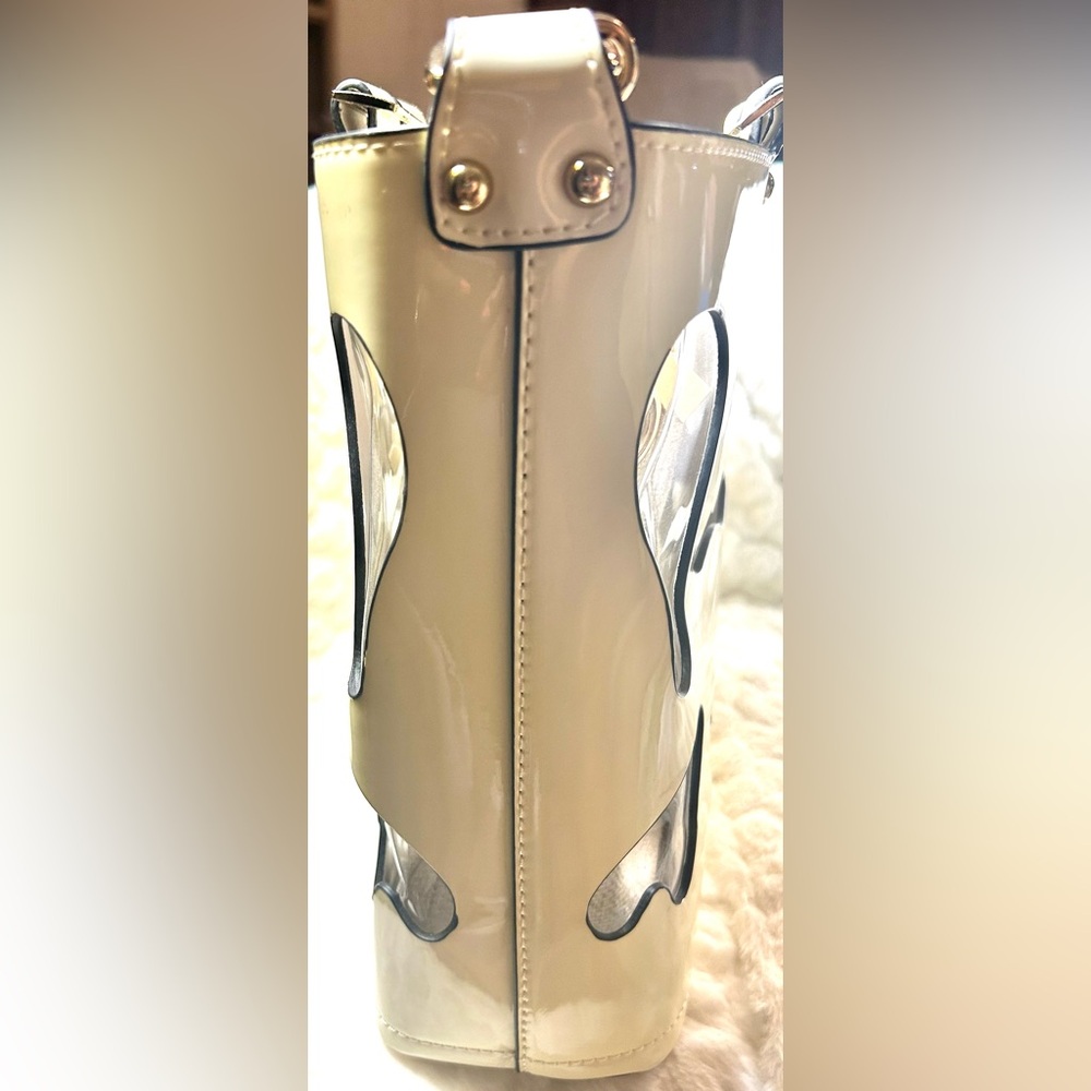 Stylish Trendy Elegant Cream Cut Out Purse Handbag Tote - Picture 10 of 15